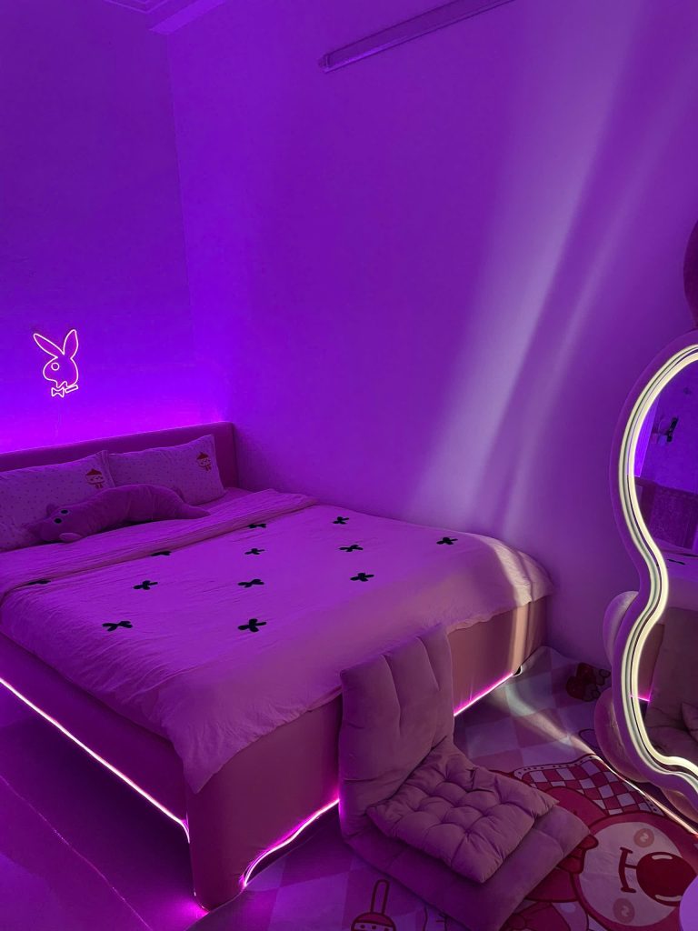 Pink Paradise 4